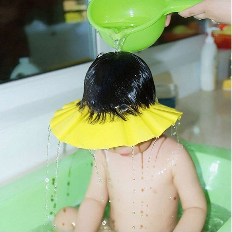 Visière chapeau pour douche bébé I ShampooCap™ - Poussin et Moi